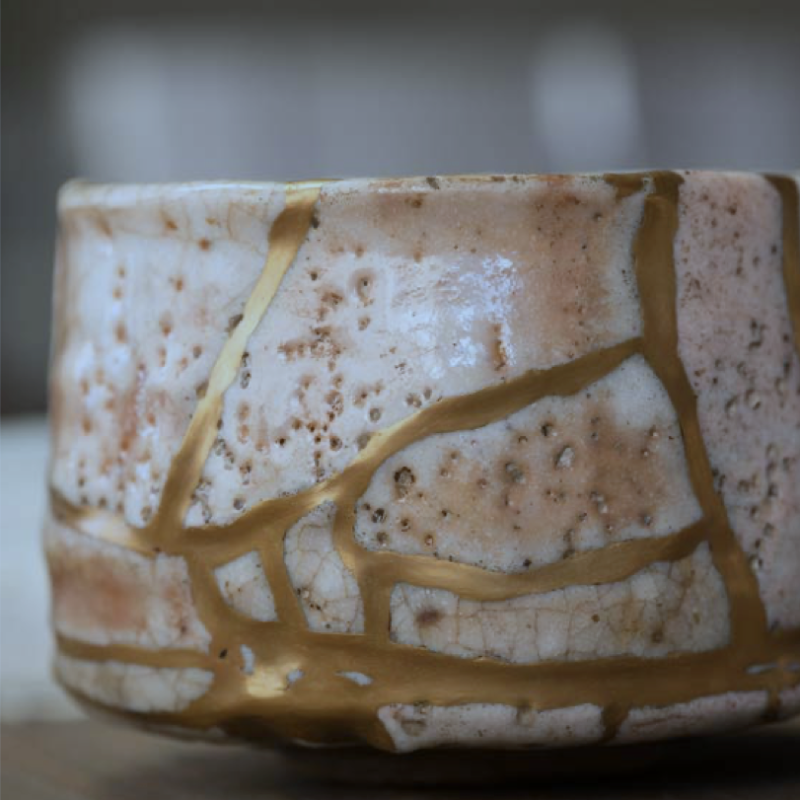 bol kintsugi par showzi Tsukamoto , chawan , bol à thé de la période momoyama