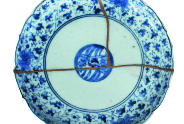 2022-058 Kintsugi blue and white Plate Old imari