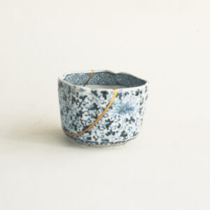 2022-064 Kintsugi blue and white Soba choko Cup Old imari