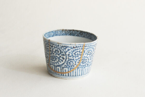 2022-065 Kintsugi blue and white Soba choko Cup Old imari