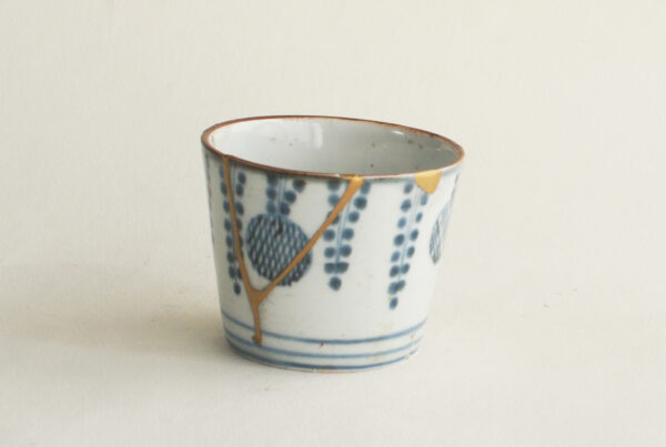 2022-066 Kintsugi blue and white Soba choko Cup Old imari