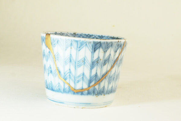 2022-067 Kintsugi blue and white Soba choko Cup Old imari