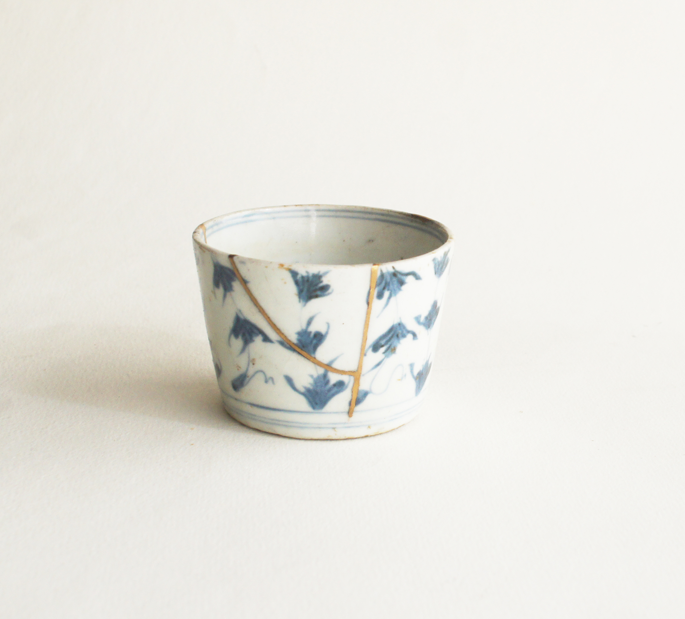 2022-070 Kintsugi blue and white Soba choko Cup Old imari